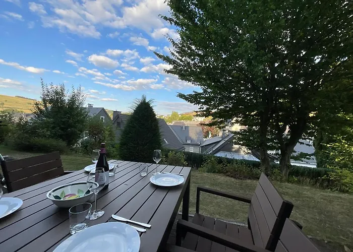 Schoene Aussicht Sauerland By Koelbel Familienurlaub Mit Hund